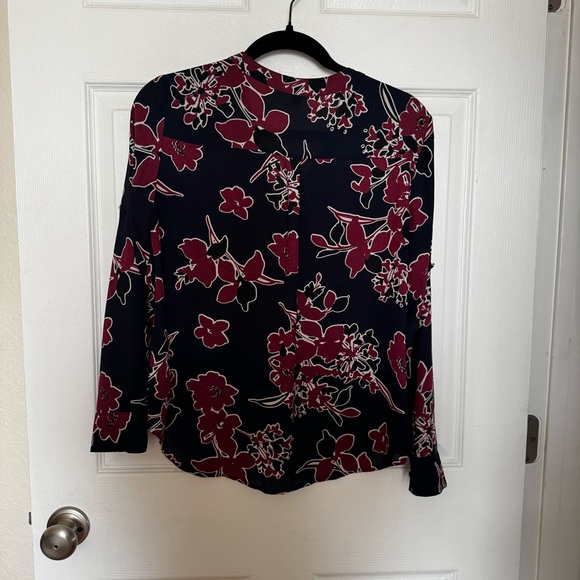 Floral Print Blouse - Picture 2 of 4